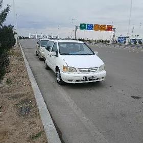 Toyota Sienna 2002