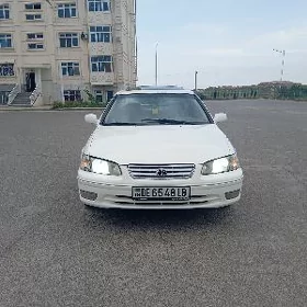 Toyota Camry 2001
