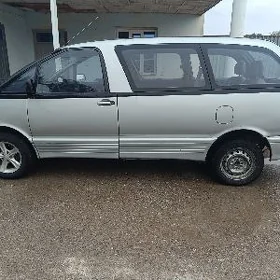 Toyota Previa 1991