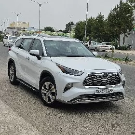 Toyota Highlander 2022