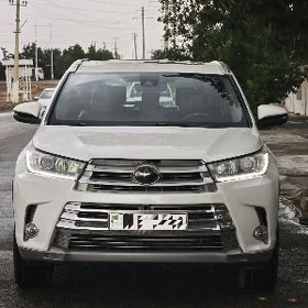 Toyota Highlander 2017