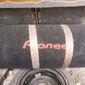 pioneer bass bocka