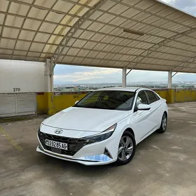 Hyundai Elantra 2021