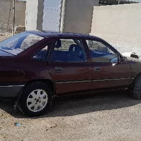 Opel Vectra 1990