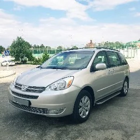 Toyota Sienna 2005