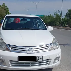 Nissan Versa 2010