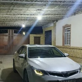 Toyota Avalon 2014