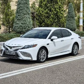 Toyota Camry 2022