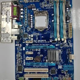 GIGABYTE B75 plata