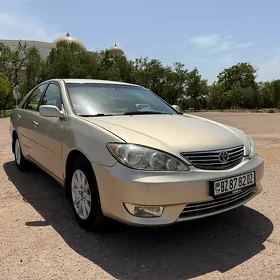 Toyota Camry 2004