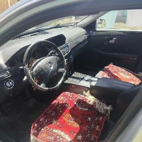 Mercedes-Benz E350 2010