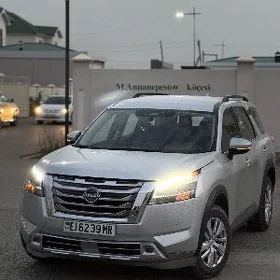 Nissan Pathfinder 2021