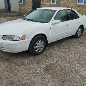 Toyota Camry 1997