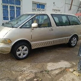 Toyota Previa 1993