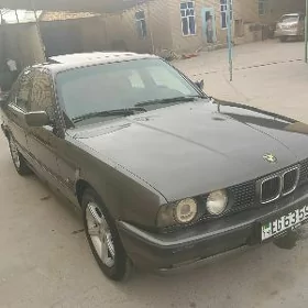 BMW 525 1989
