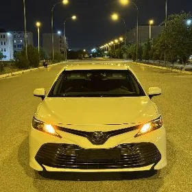 Toyota Camry 2020