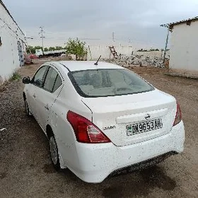 Nissan Sunny 2020