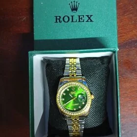 Новые часы Rolex.