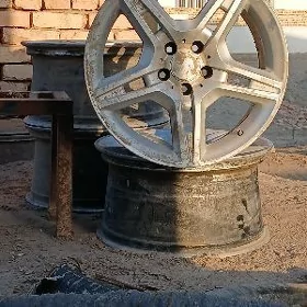 Satlyk Mersedes diska