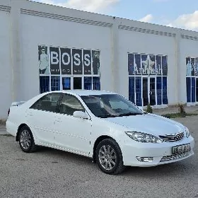 Toyota Camry 2004