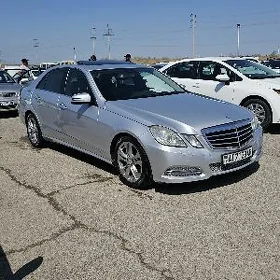 Mercedes-Benz E350 2011