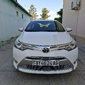 Toyota Yaris 2014