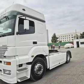 Mercedes-Benz ACTROS 3331 2003