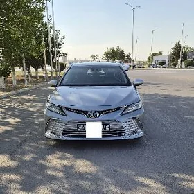 Toyota Camry 2019
