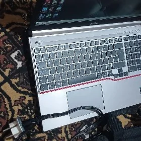 fujitsu kompyuter