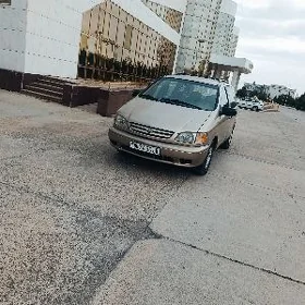 Toyota Sienna 2002