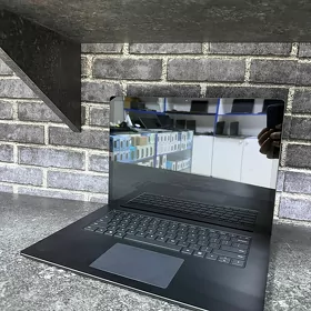 Surface i7 11/32Gb/1TB/2K