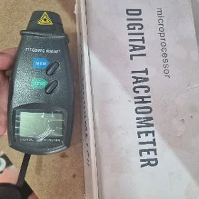 Tahometr