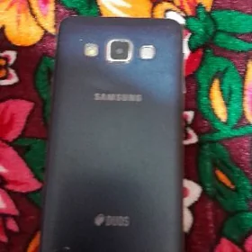 SAMSUNG A3 plata