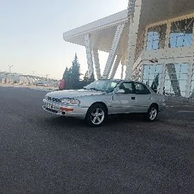 Toyota Camry 1992
