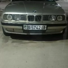 BMW 525 1989