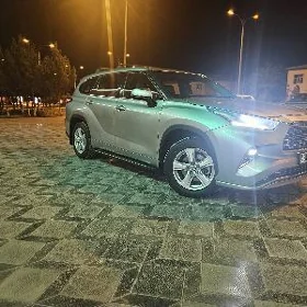 Toyota Highlander 2020