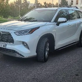 Toyota Highlander 2022