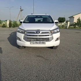 Toyota Innova 2020