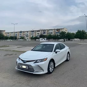 Toyota Camry 2022