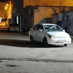 Toyota Echo 2001