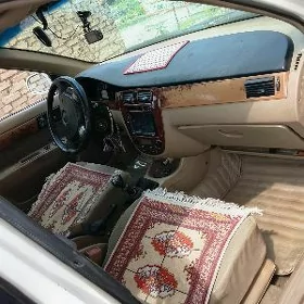 Daewoo Lacetti 2003