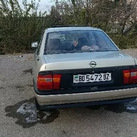 Opel Vectra 1990