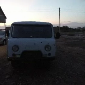 UAZ Profi 1989