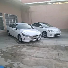 Hyundai Elantra 2021