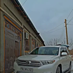 Toyota Highlander 2013
