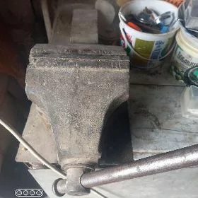 большие тиски