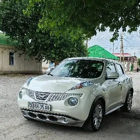 Nissan JUKE 2011