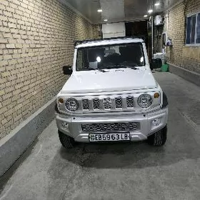 Suzuki Jimny 2024
