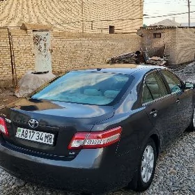 Toyota Camry 2010