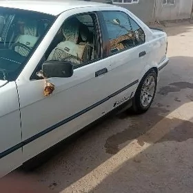 BMW 330 1992